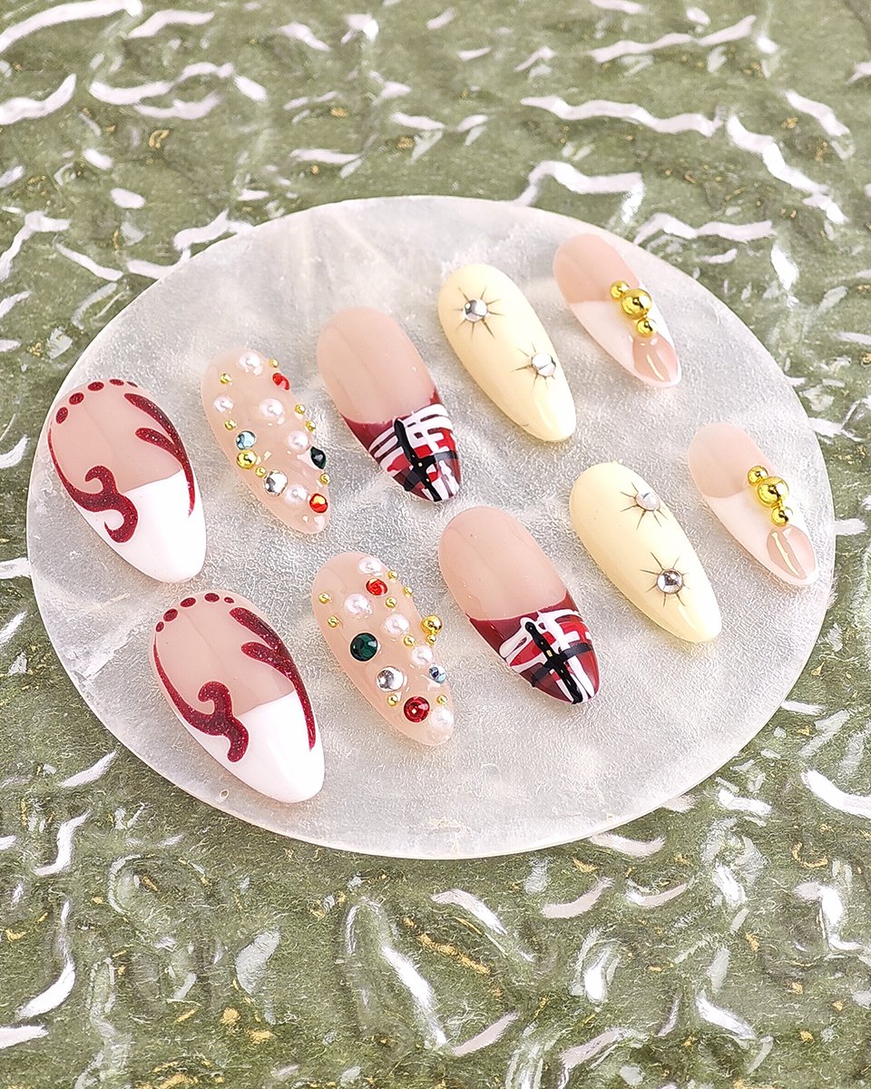 Xmas Doodle & Bling Pearls - Image 2